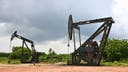 Venezuela reopens oil wells and resumes crude exports following Trump administration policy changes