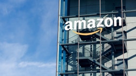 Consumers accuse Amazon of withholding tariff refunds to appease Trump - Fox Business News