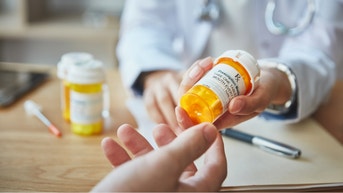 Trump takes aim at prescription drug 'middlemen' with new healthcare plan - Fox News