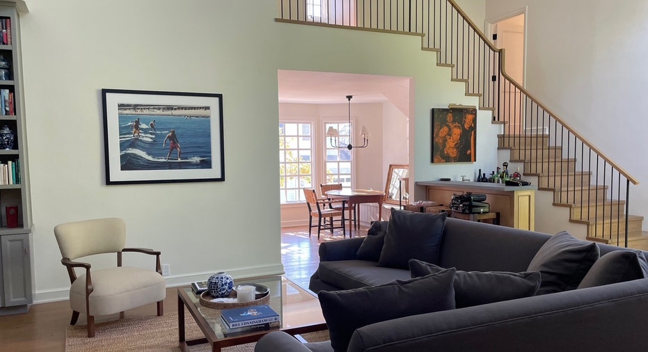 Janna Kohl's old living room before fire