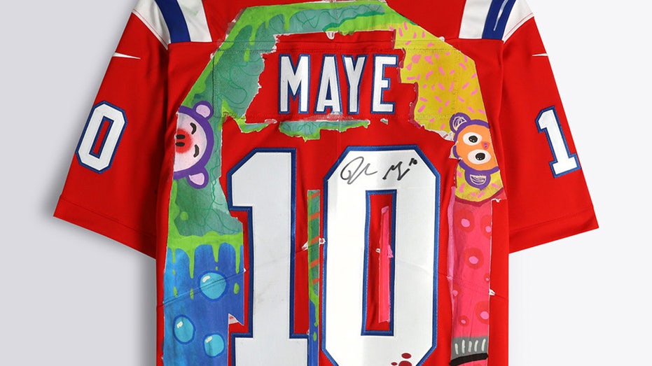 Fanatics Fine Art Drake Maye jersey