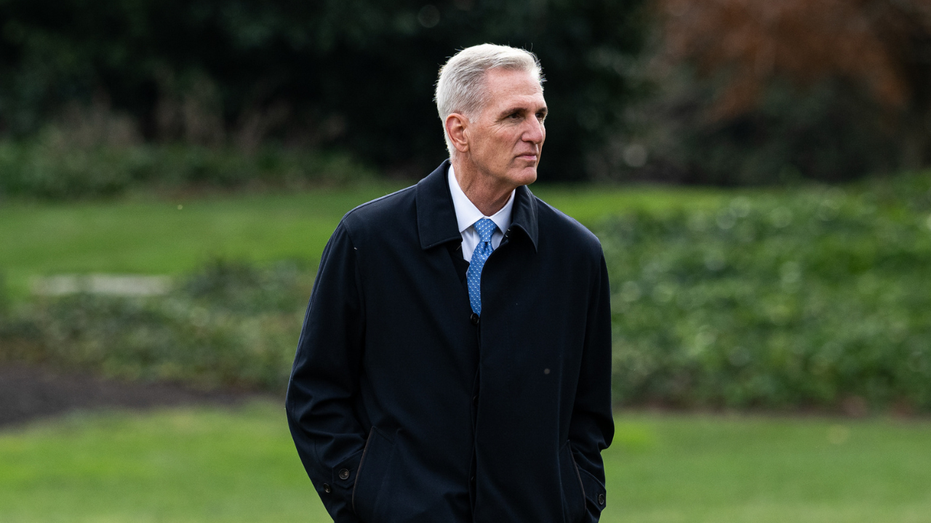 mccarthy at white house lawn
