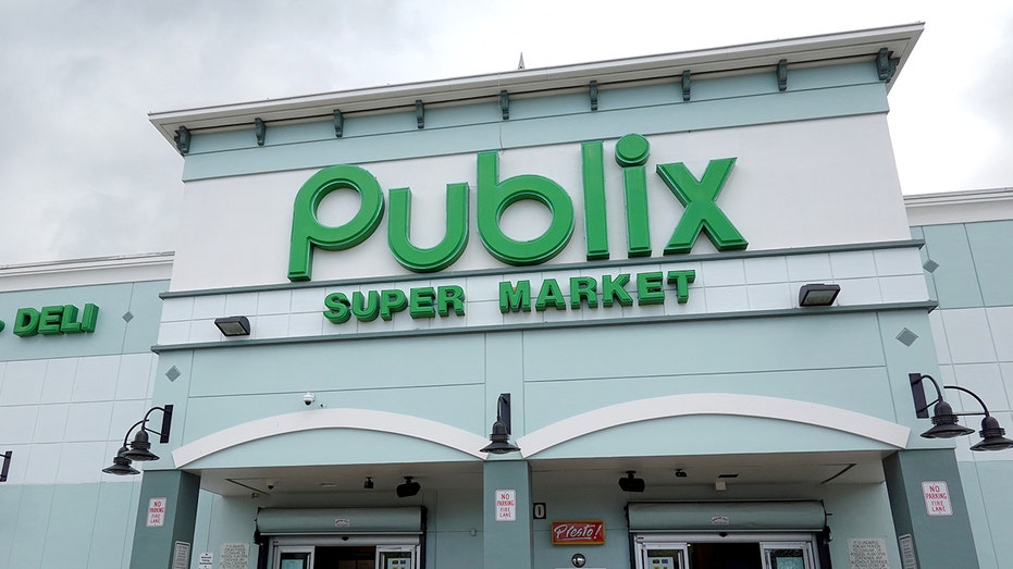 Publix storefront