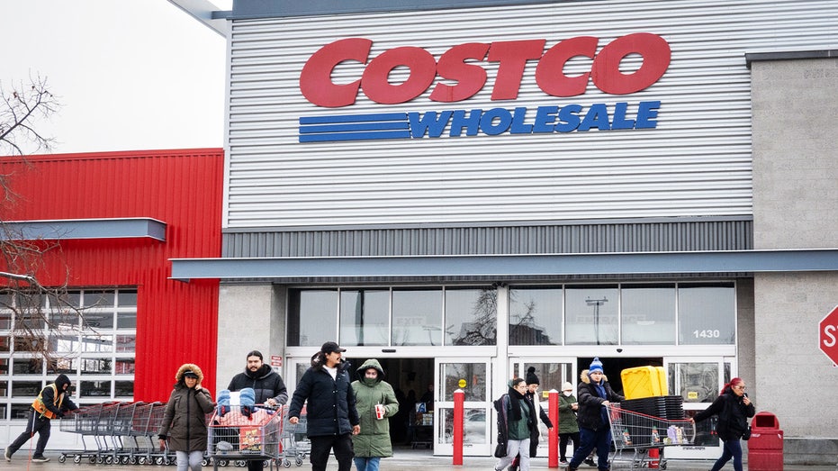 costco wholesale location in illinois