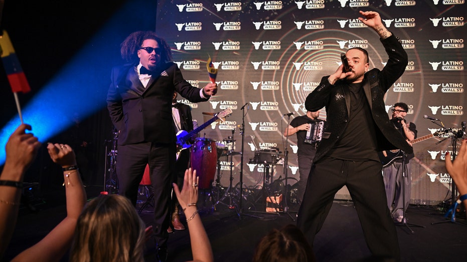 Hispanic Prosperity Gala entertainment