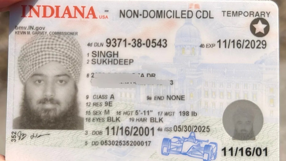 A commercial drivers license showing photo of Singh Sukhdeep