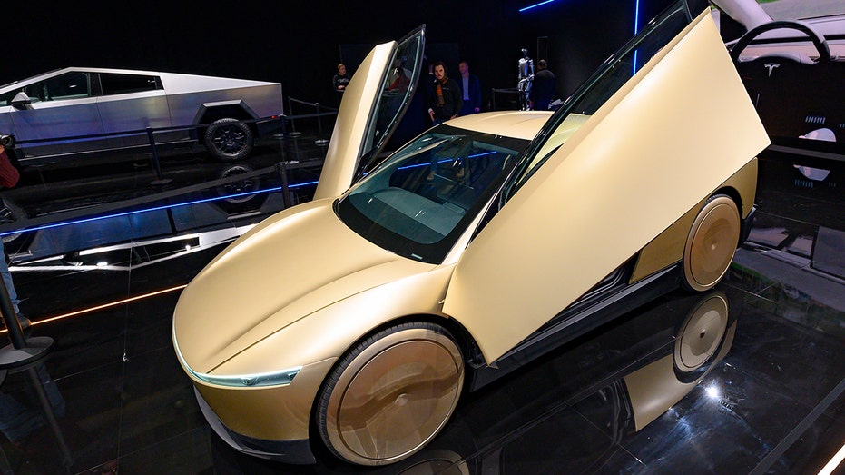 Tesla Cybercab exterior