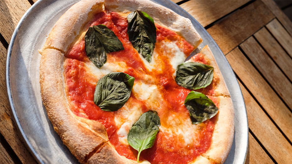 Basil pizza