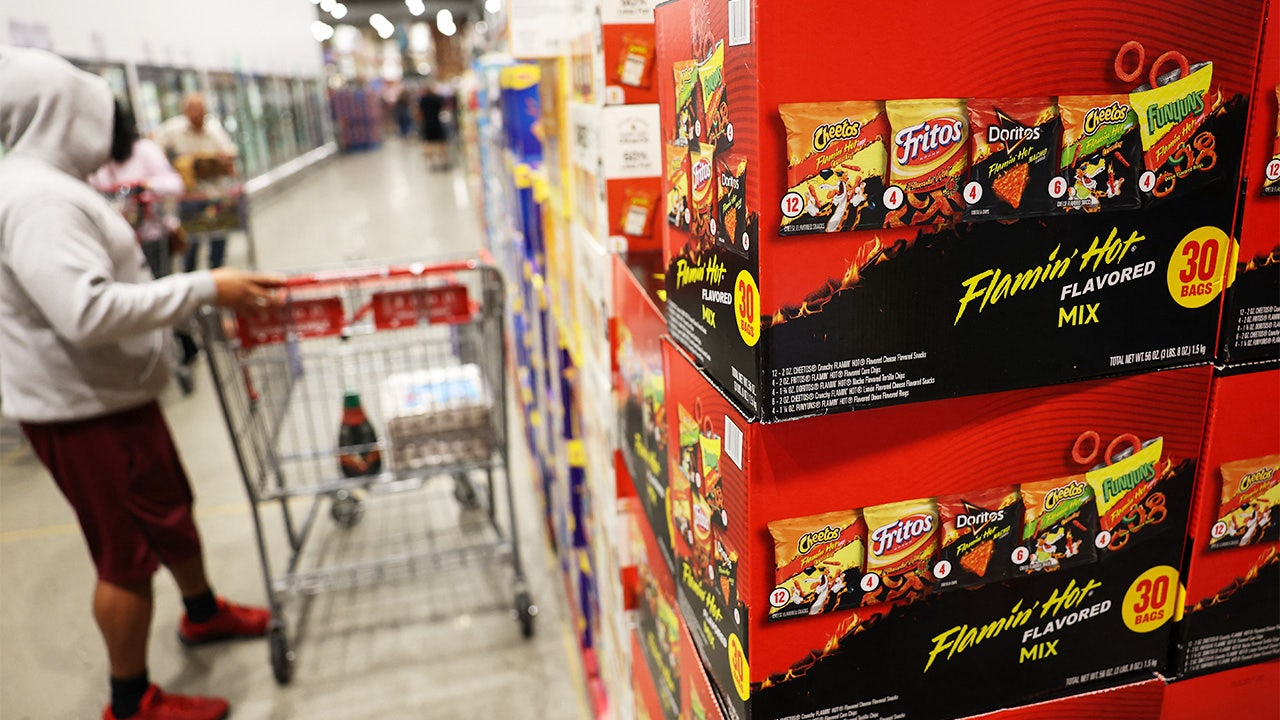 PepsiCo says its price cuts are bringing shoppers back PepsiCo says its price cuts are bringing shoppers back