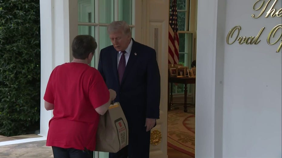 "DoorDash Grandma" gives President Trump his order.