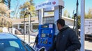 East Hampton, N.Y.: Gas station attendant Wojak Atur pumps gas for a customer at the Empire Gas Station in East Hampton , New York, on April 27, 2026. - Fox Business News