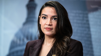 Economists warn AOC-backed $25 minimum wage could hit small businesses, red states - Fox News