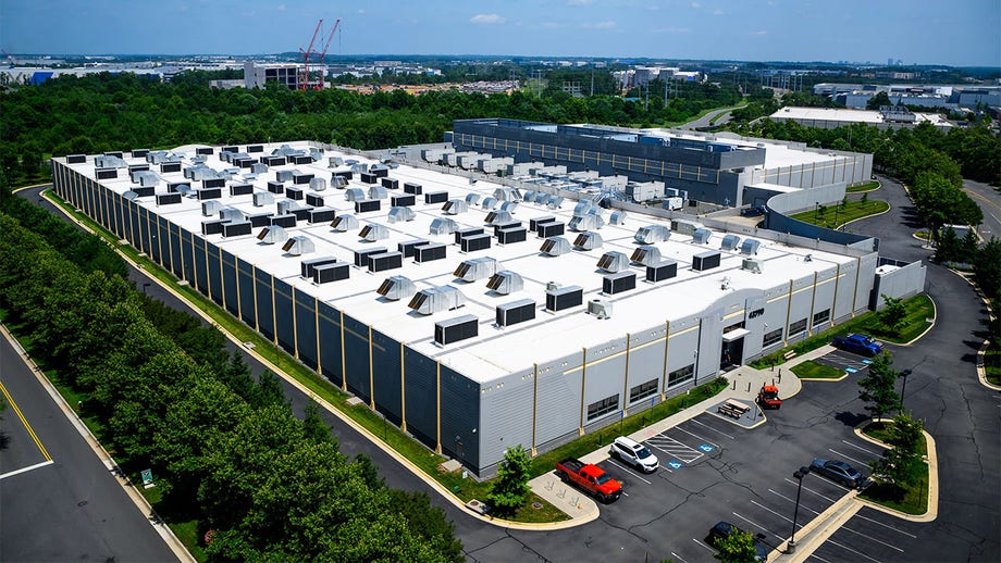 AI data center boom fuels major power deal between NextEra, Dominion