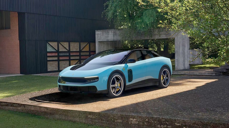 Ferrari Luce