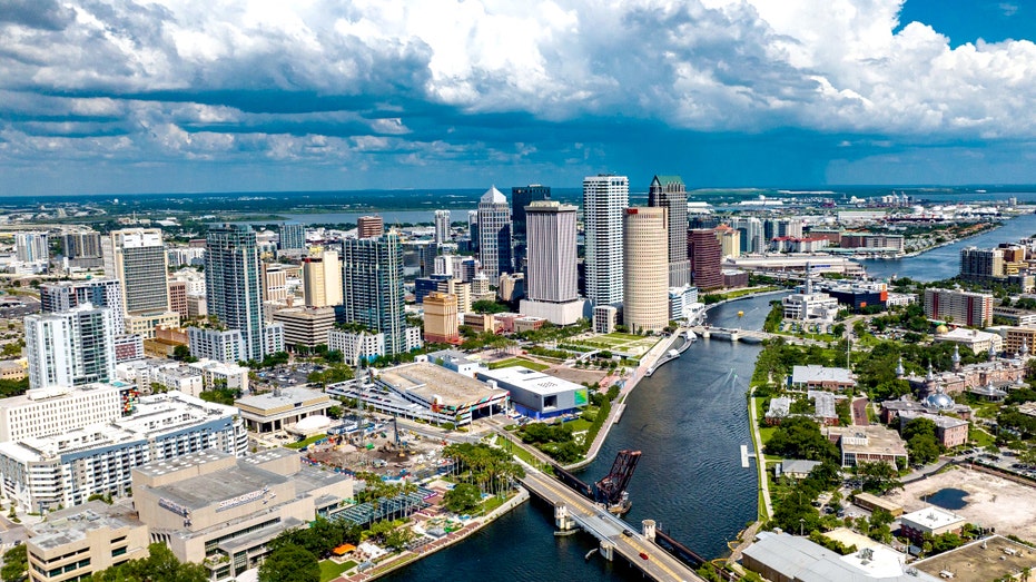 Tampa, Florida, skyline.