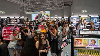 Sephora se une a Walmart y Target con una nueva experiencia de compra en «horas tranquilas» - Fox News