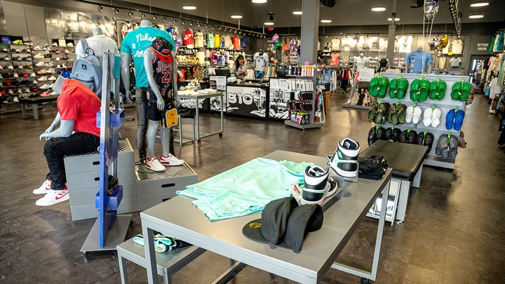 Sports store company to close 175 locations as part of major North American reorganization - Fox Business News