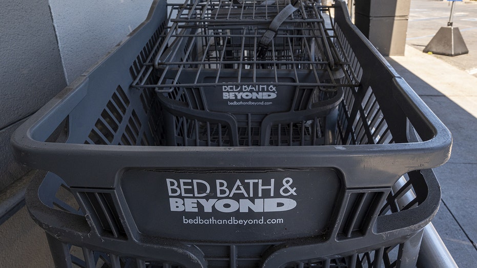 Bed Bath & Beyond carts