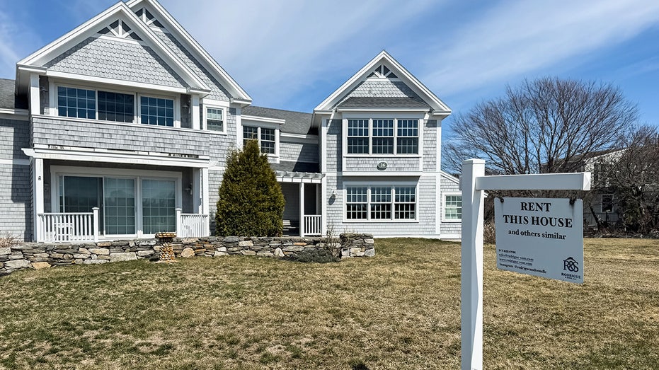 A vacation rental house in Maine