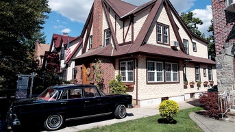 President Trump's childhood home in New York City goes under contract - Fox News