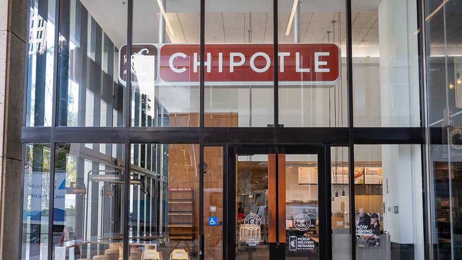 Facade of Chipotle Mexican Grill