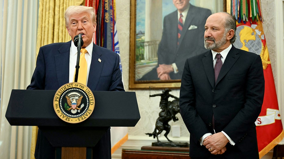 President Donald Trump and Howard Lutnick