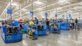 Una vista de las cajas del interior de « Walmart », en la calle NW 79th Street, Miami, Florida. - Fox News