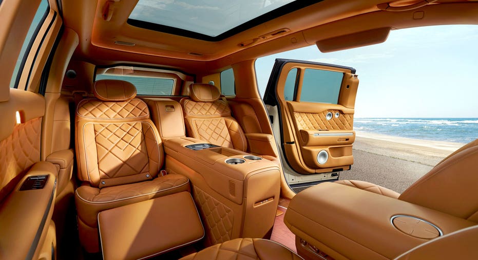 Genesis GV90 interior