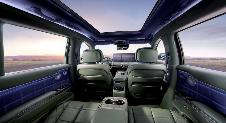 Genesis GV90 interior cargo space