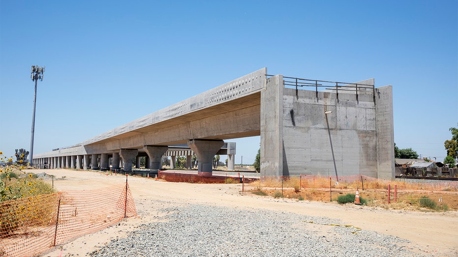 ca high speed rail fresno