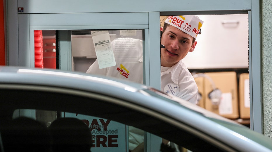 In-N-Out Burger employee
