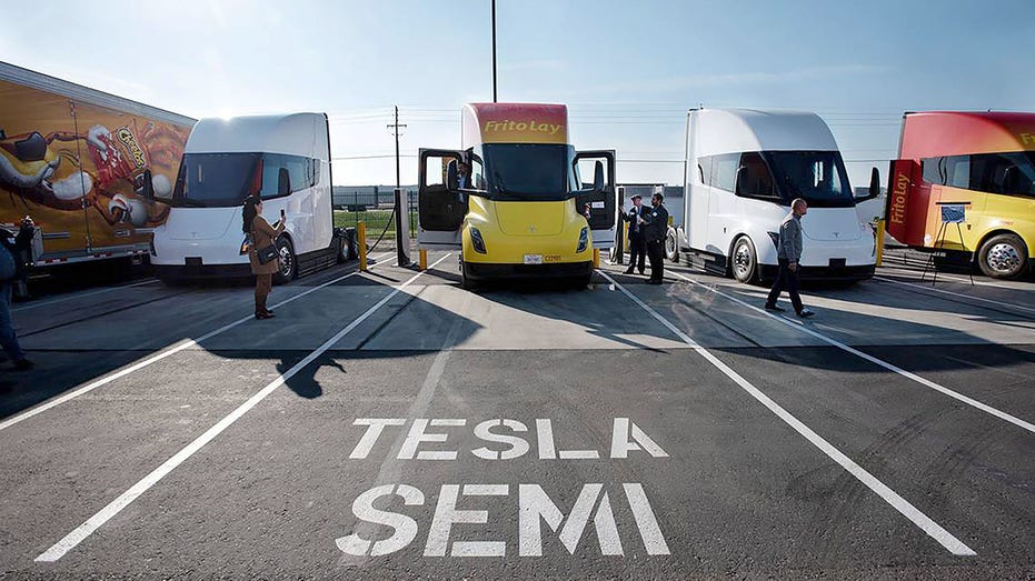 Tesla Semi trucks charging