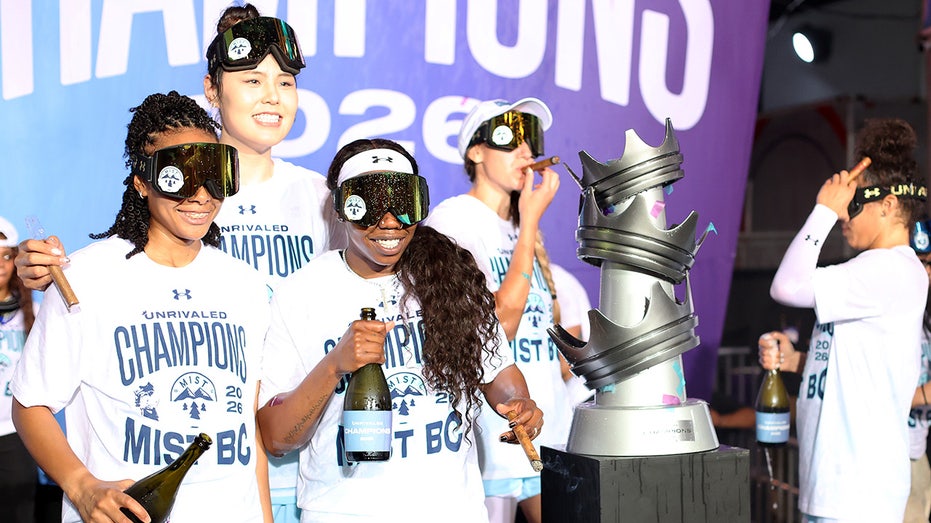 Mist celebrate Unrivaled victory