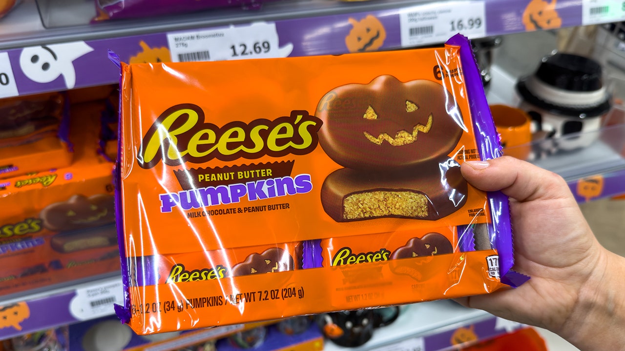 Hershey changes Reese’s Pumpkins packaging after lawsuit over design