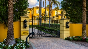 Inside Florida&rsquo;s &lsquo;shadow&rsquo; underground housing scene hiding $300M estates - Fox Business News