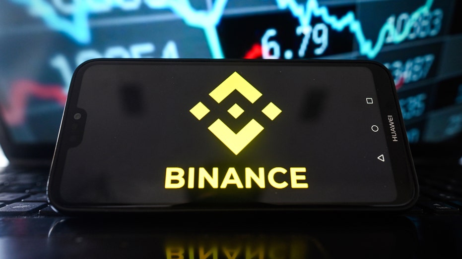 A Binance logo