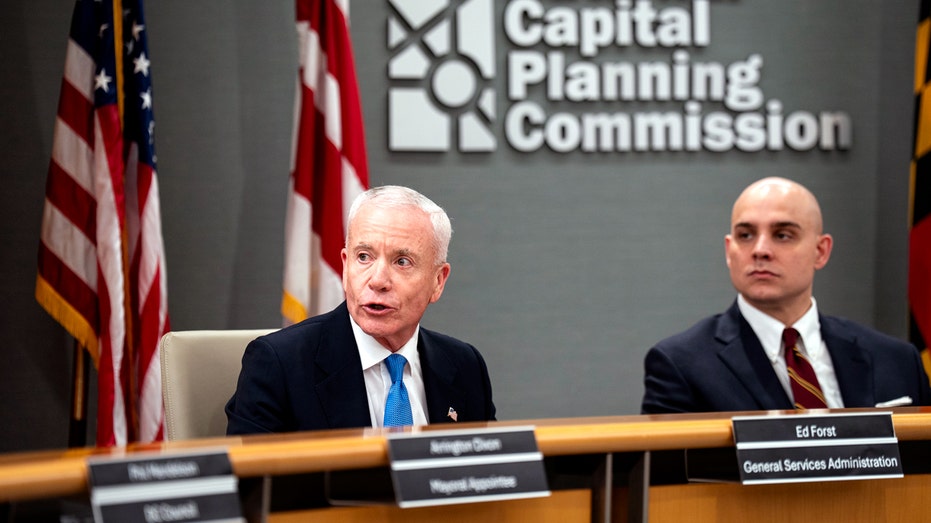 GSA head Ed Forst speaks at a meeting.