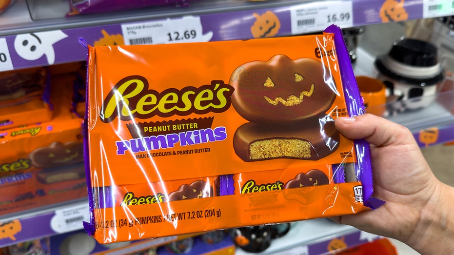Reese's Pumpkins Halloween candy