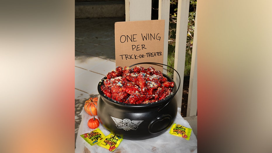 Wingstop Sour Patch Kids wings container
