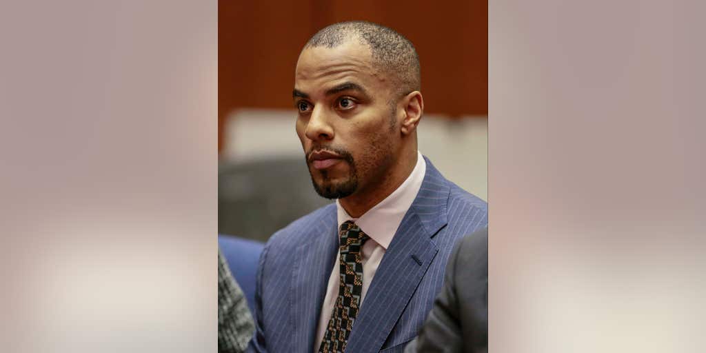 Former Packer Darren Sharper tries to get federal sentence reduced