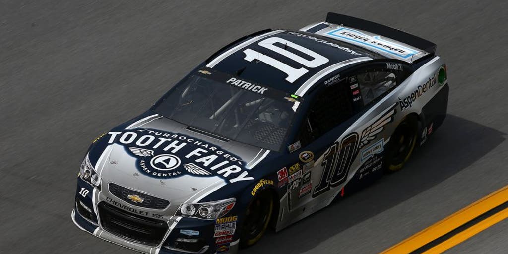 043016-NASCAR-Danica-Patrick.