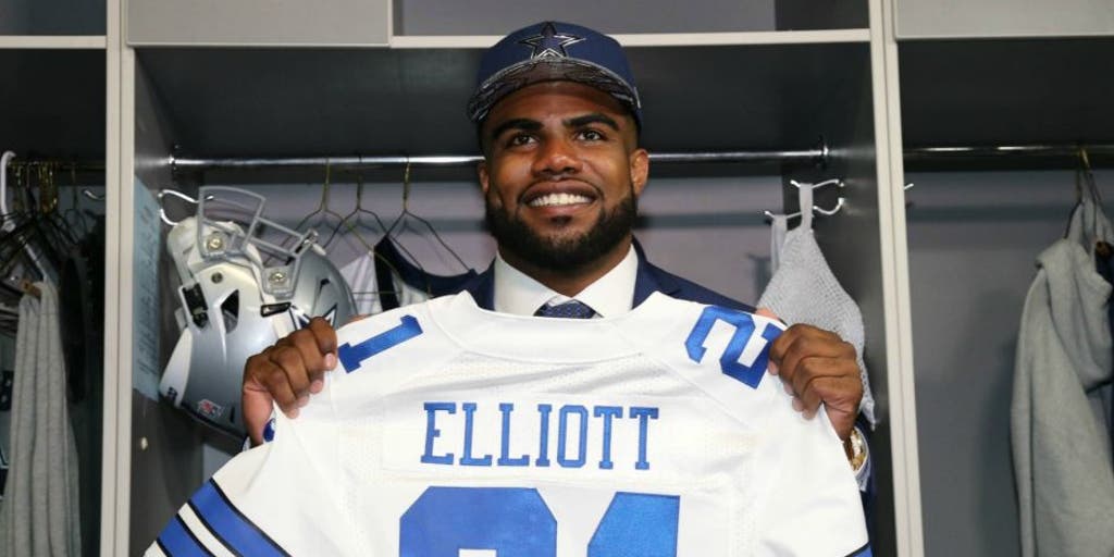 Ohio State: Ezekiel Elliott Has The Best Selling NFL Jersey