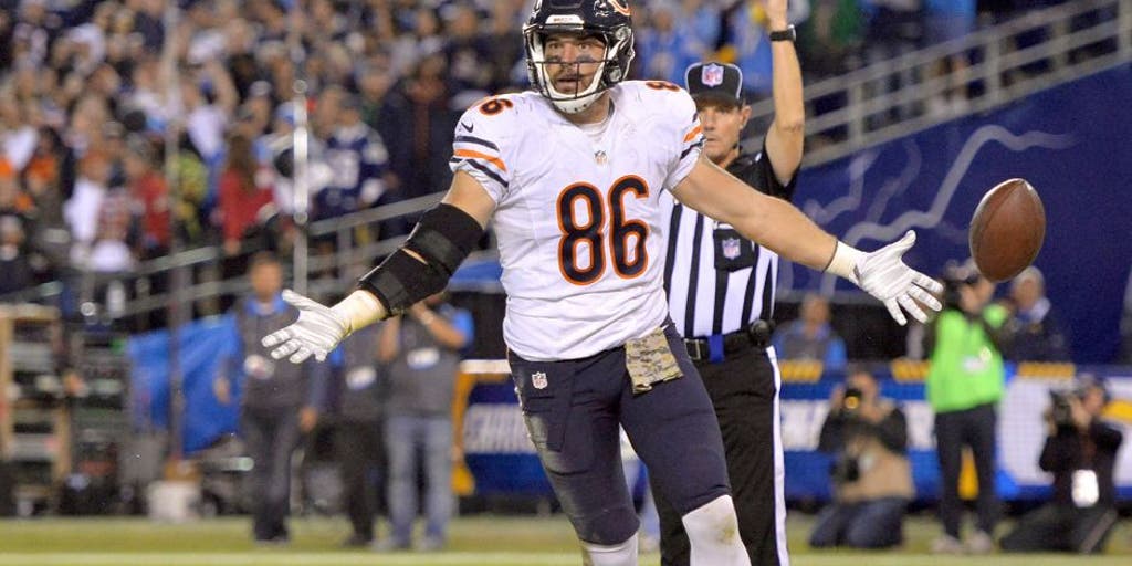 Chicago Bears tight end Zach Miller retires from NFL due to major