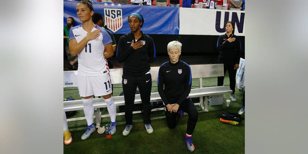 Megan Rapinoe kneels again for anthem before USA's 3-1 win over Holland, USA women's football team