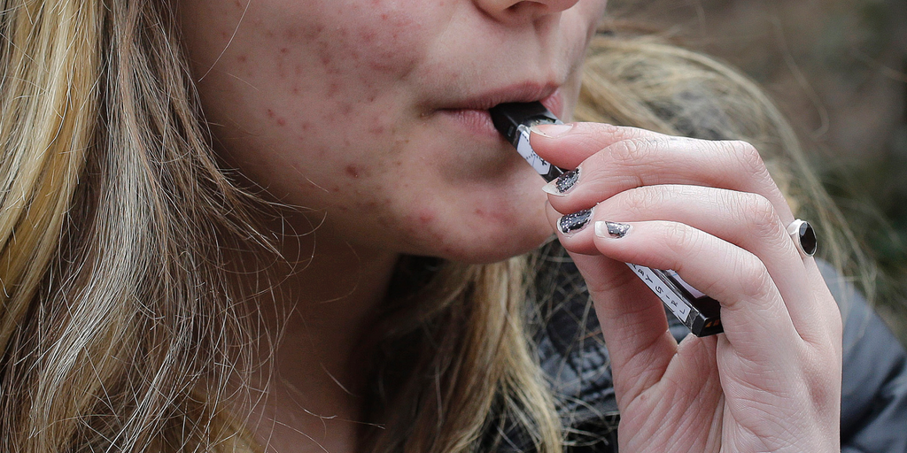 New York Gov. Cuomo announces emergency executive action to ban sale of flavored e-cigarettes