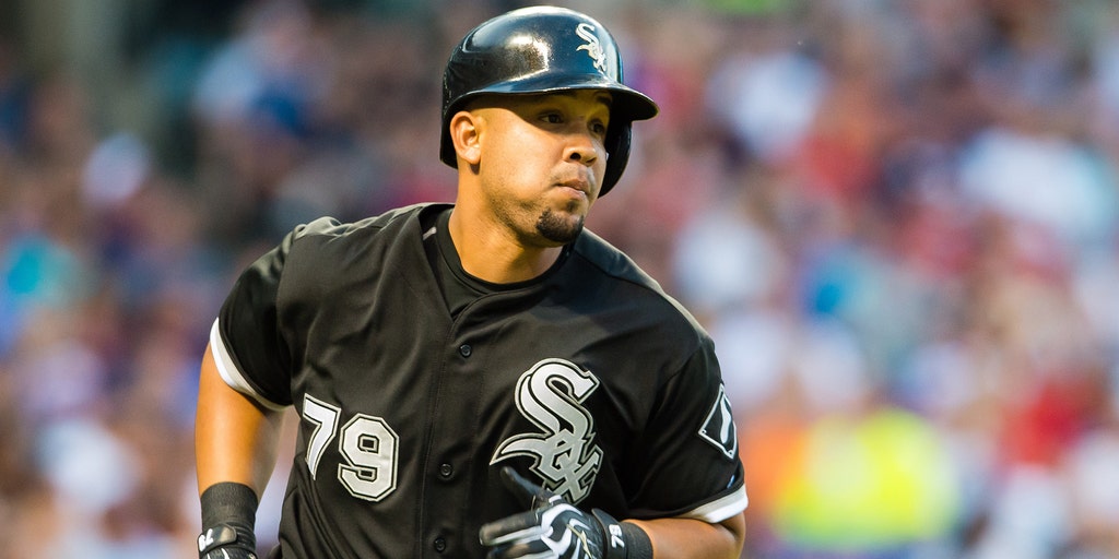 Defector José Abreu will headline MLB team making historic trip to