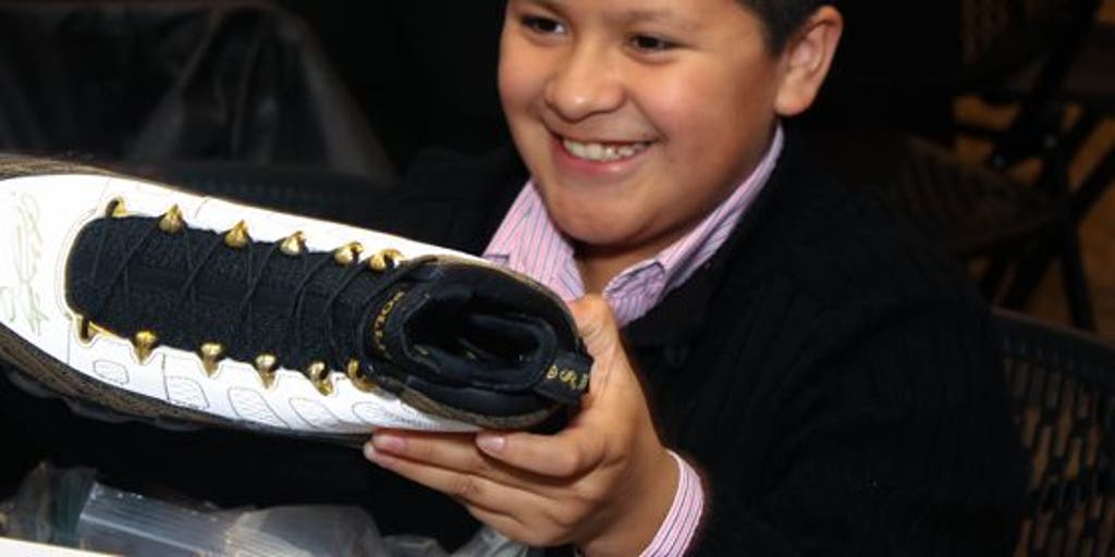 Young Heart Patient Designs Nike Shoe 