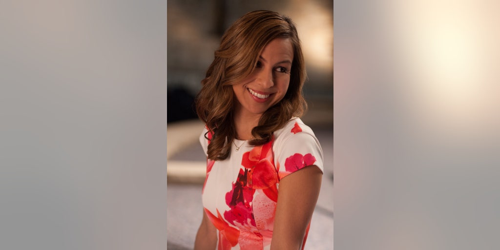 How Anjelah Johnson Reyes Went From Bon Qui Qui To Starring In