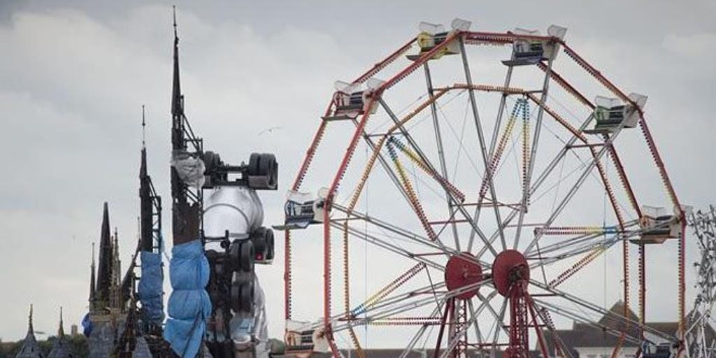 Banksy バンクシー Dismaland Bemusement 公式 ガイド Banksy | Dismaland Bemusement Park Guide Map