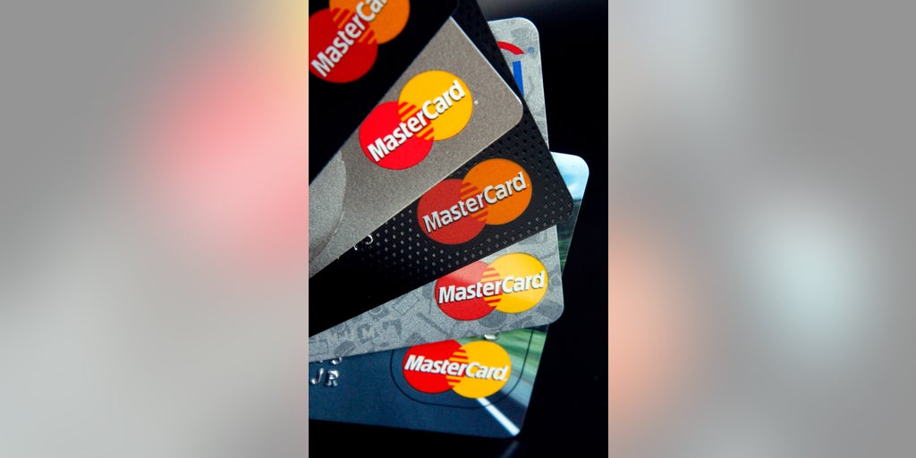 Международные платежные системы Мастеркард. MASTERCARD офис. French Metro MASTERCARD.